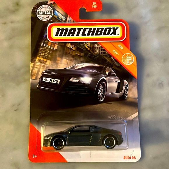 Audi R8 - Picture 7 of 13